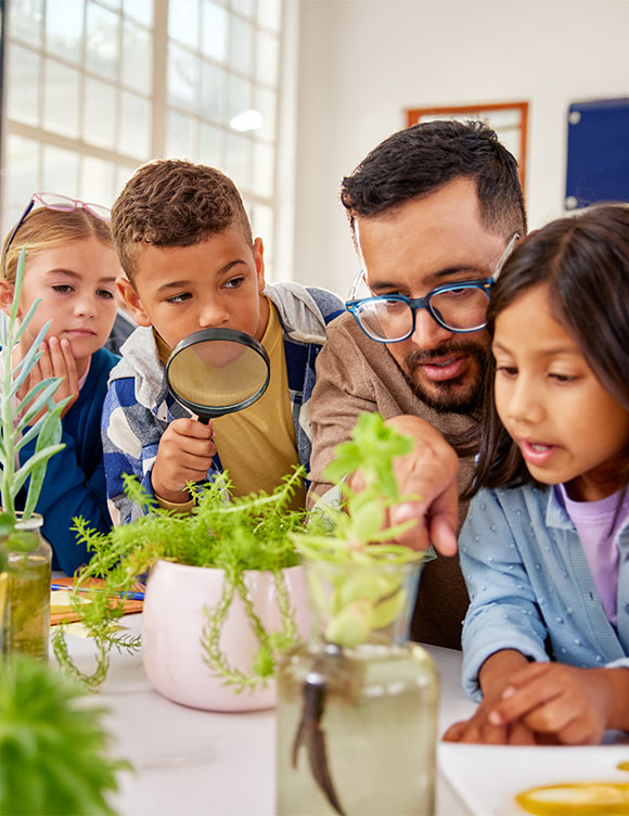 Links to Discoveries Nearby: Integrating Place-Based, Data-Rich Instruction in Science Education by ara Salisbury, Leticia Perez, and Karen Lionberger on WestEd.org